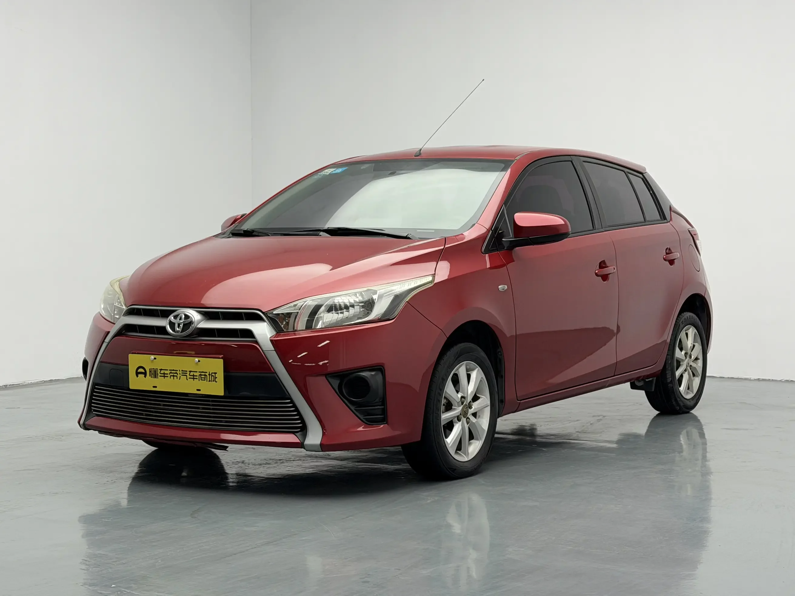 Toyota Yaris L