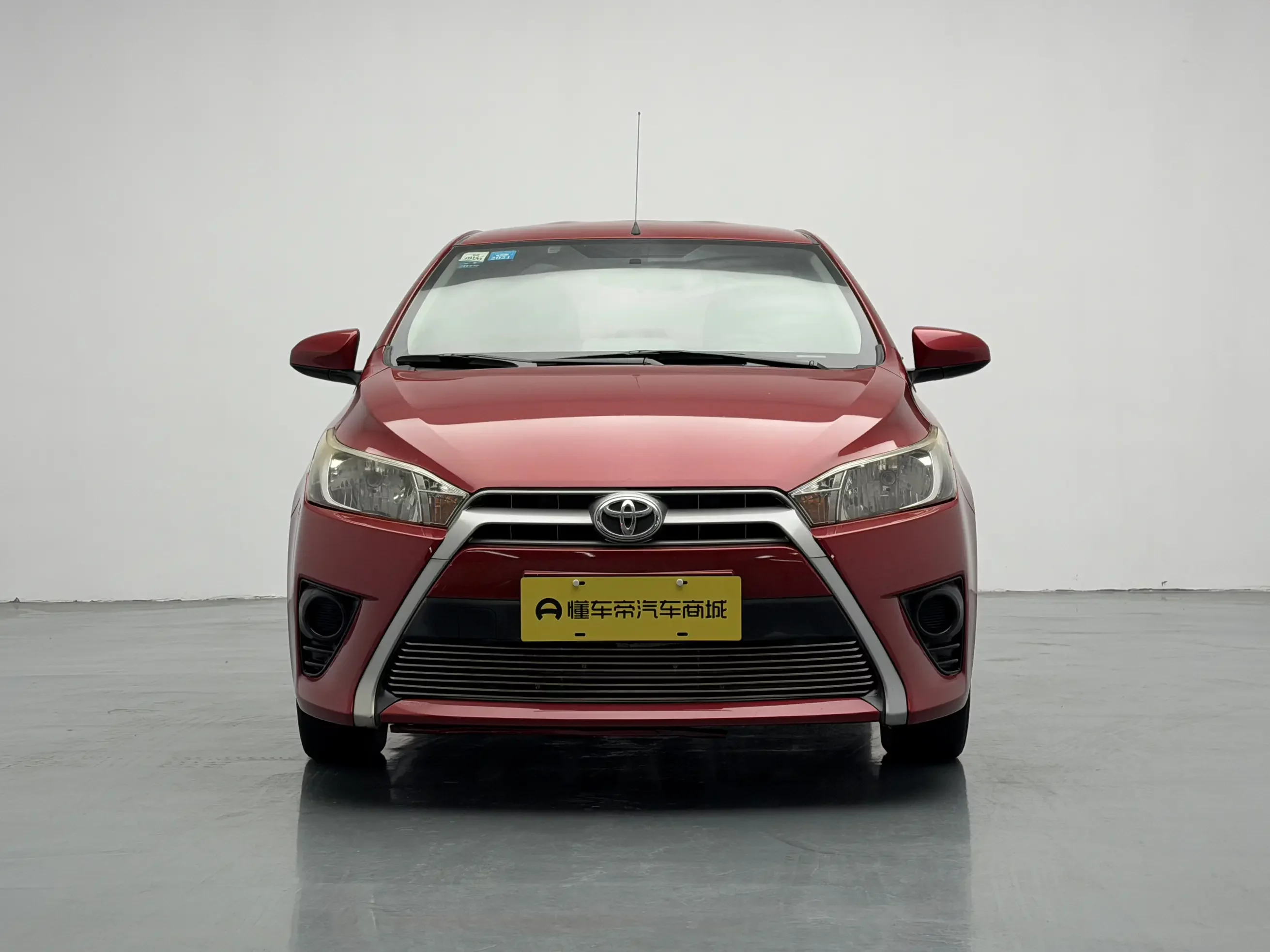 Toyota Yaris L