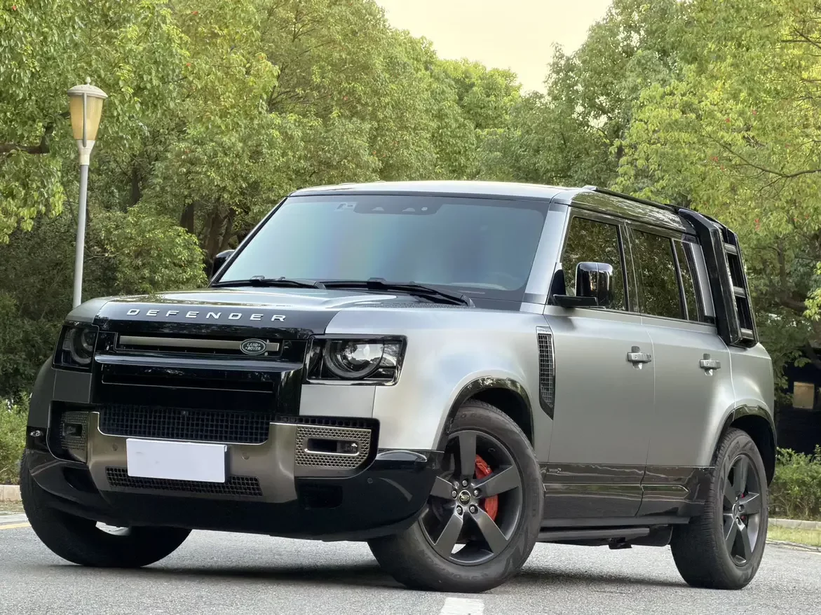 Land Rover guard
