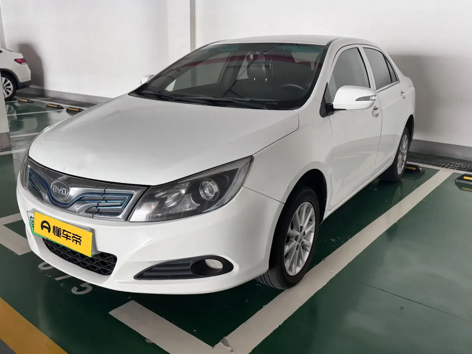 BYD e5