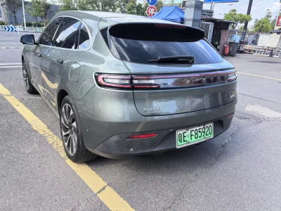 AITO M5