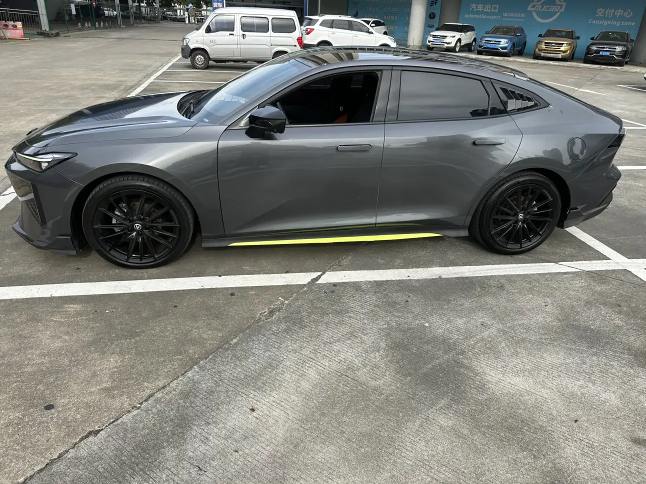 Changan UNI-V