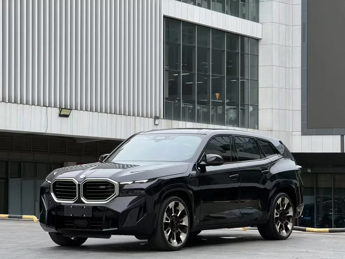 BMW XM