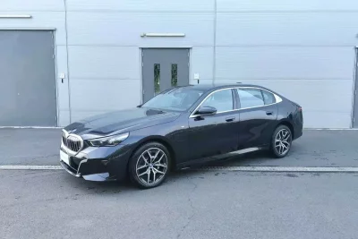 BMW i5