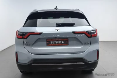 NIO ES6