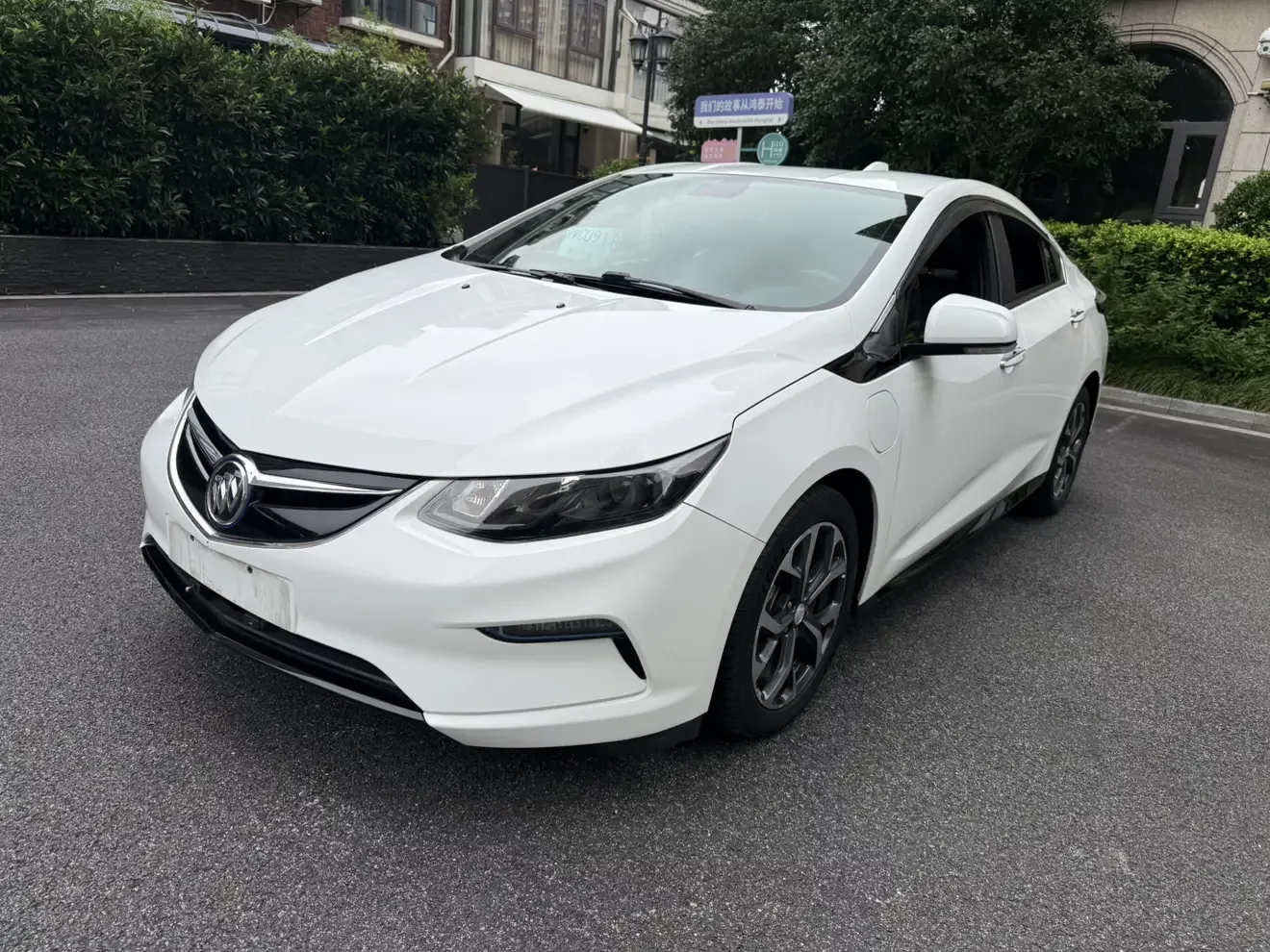 Buick VELITE 5