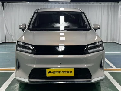 Wuling Starlight 730 EV