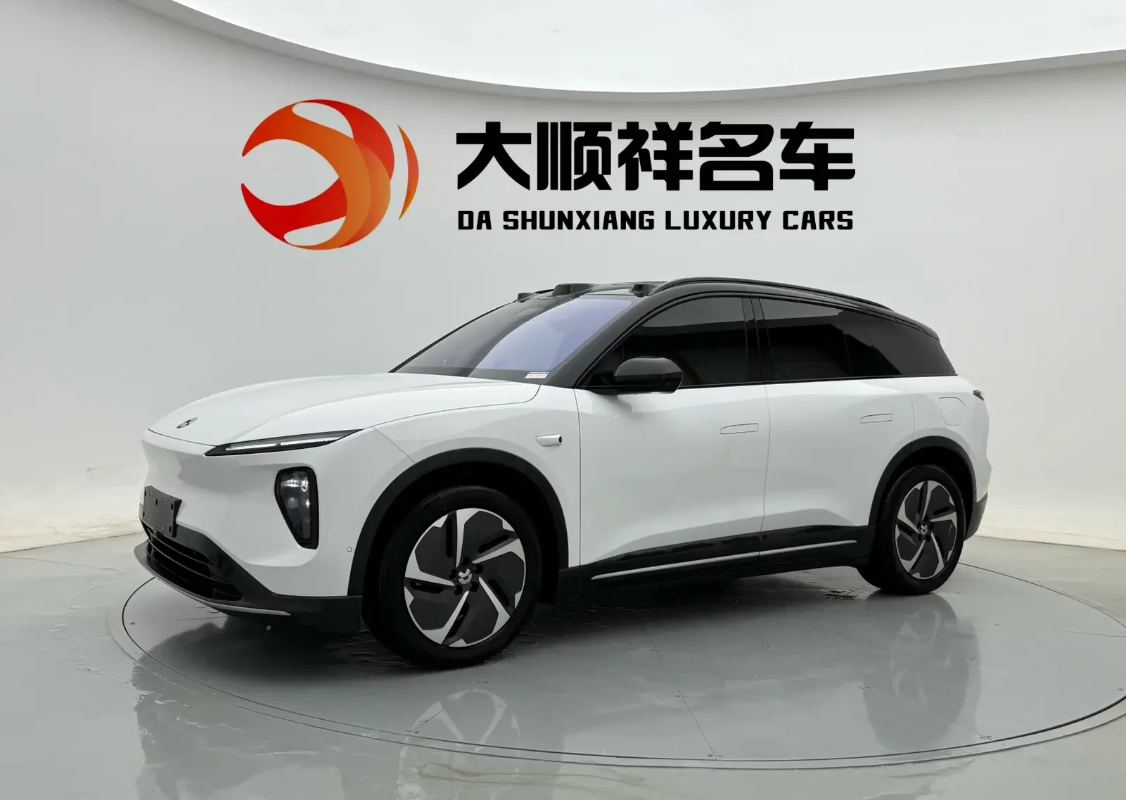 NIO ES6