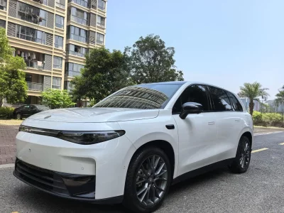 Leapmotor C10