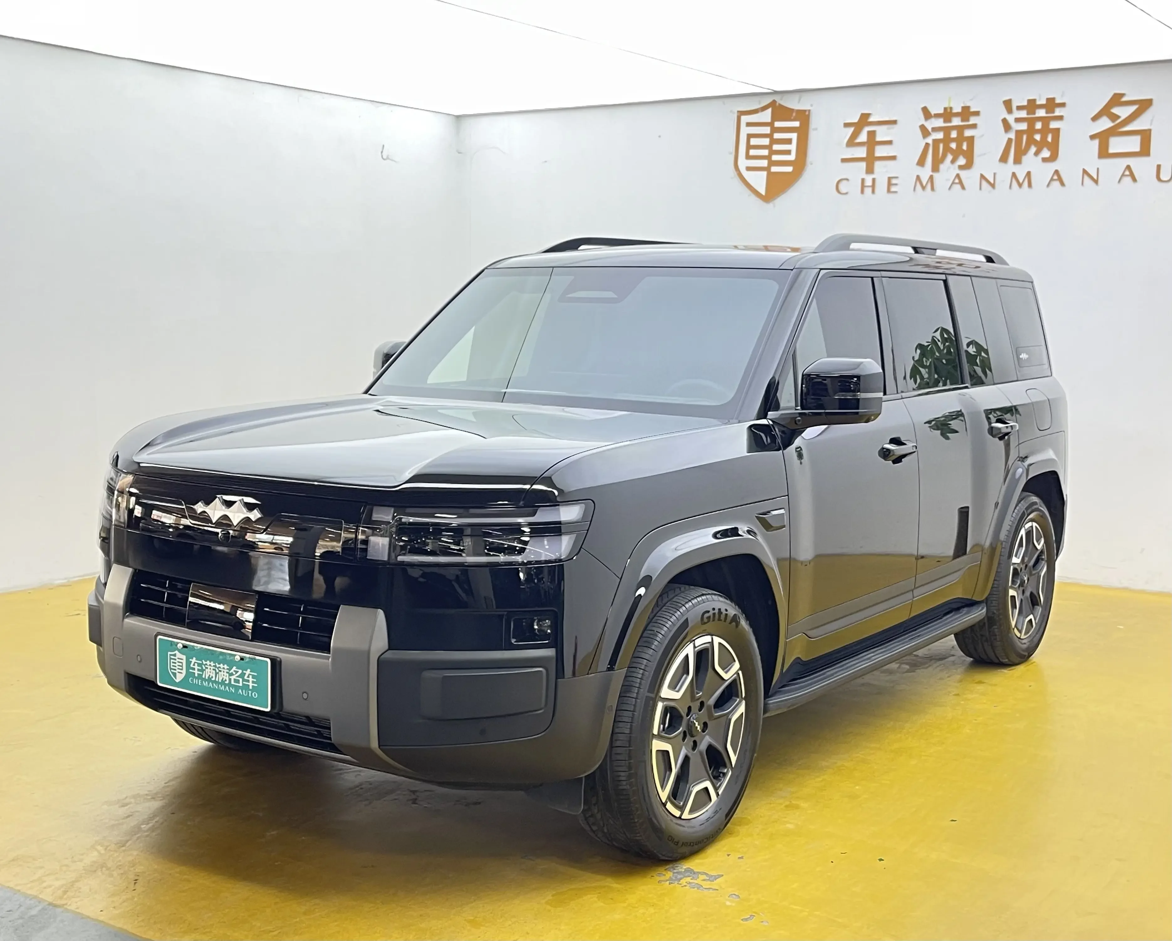 BYD Leopard Titanium 7 PHEV