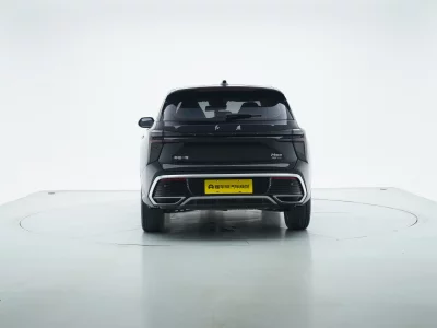 Hongqi HS3