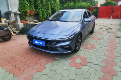 Hyundai Elantra