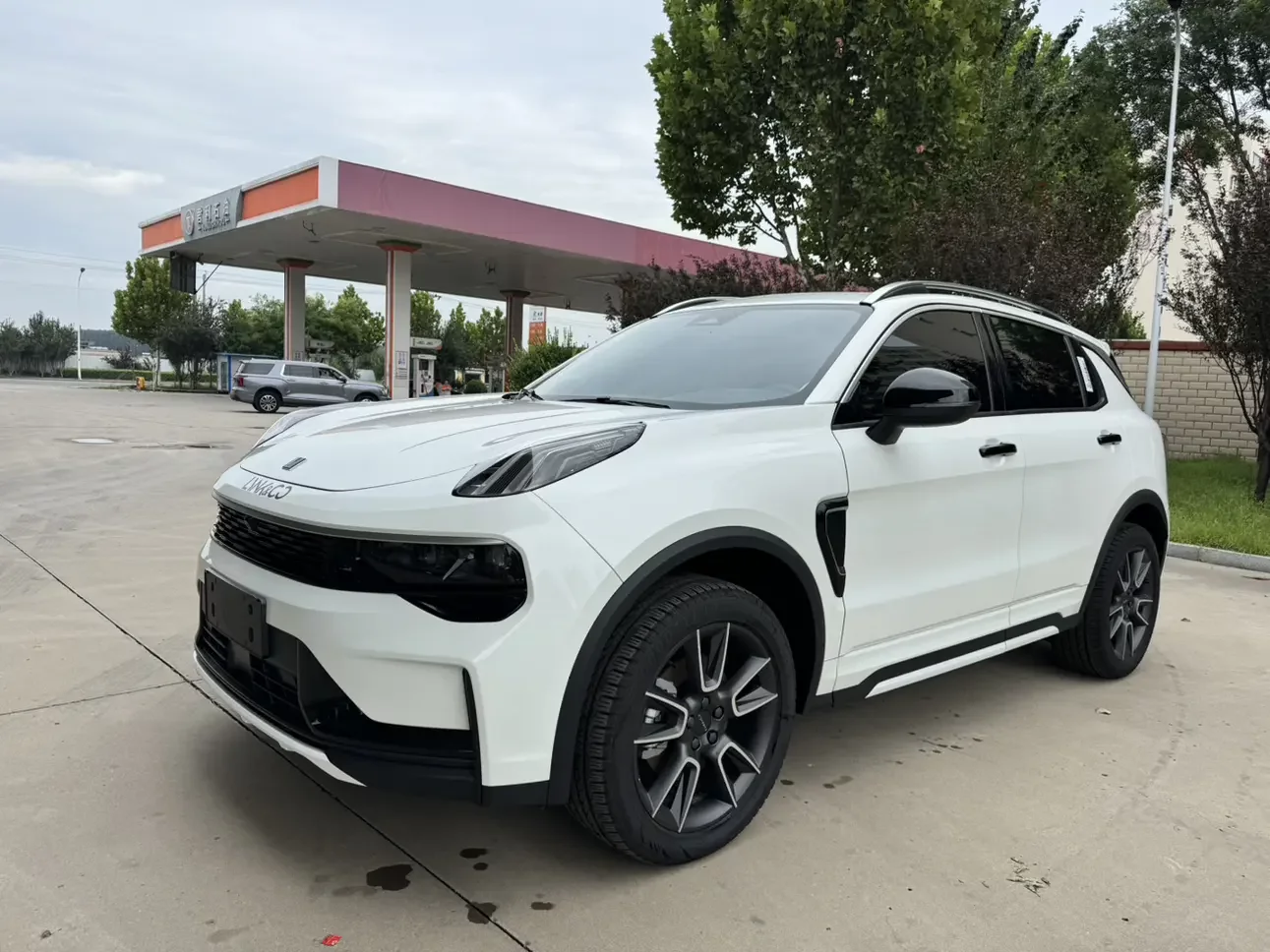 Lynk & Co 01