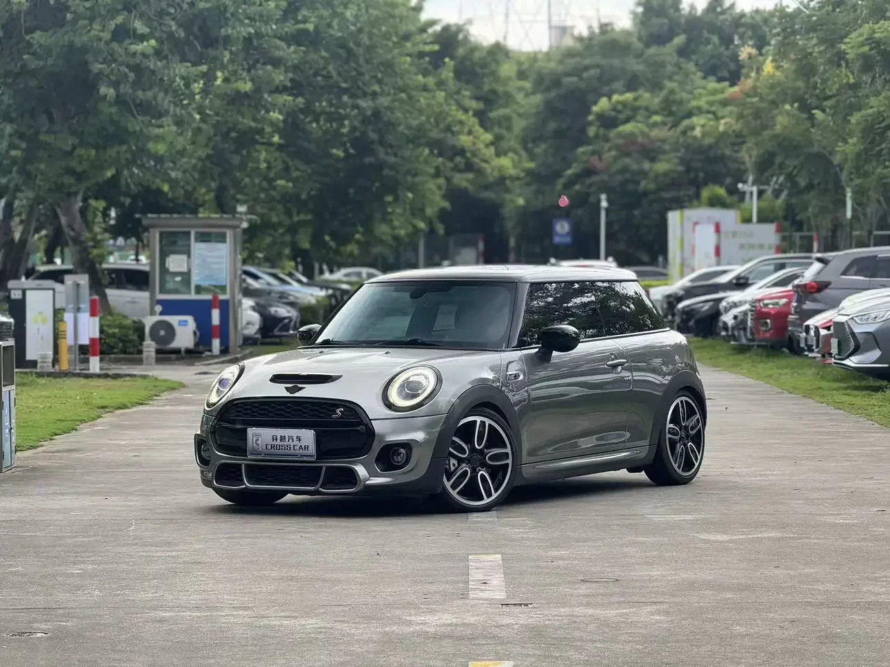 MINI 