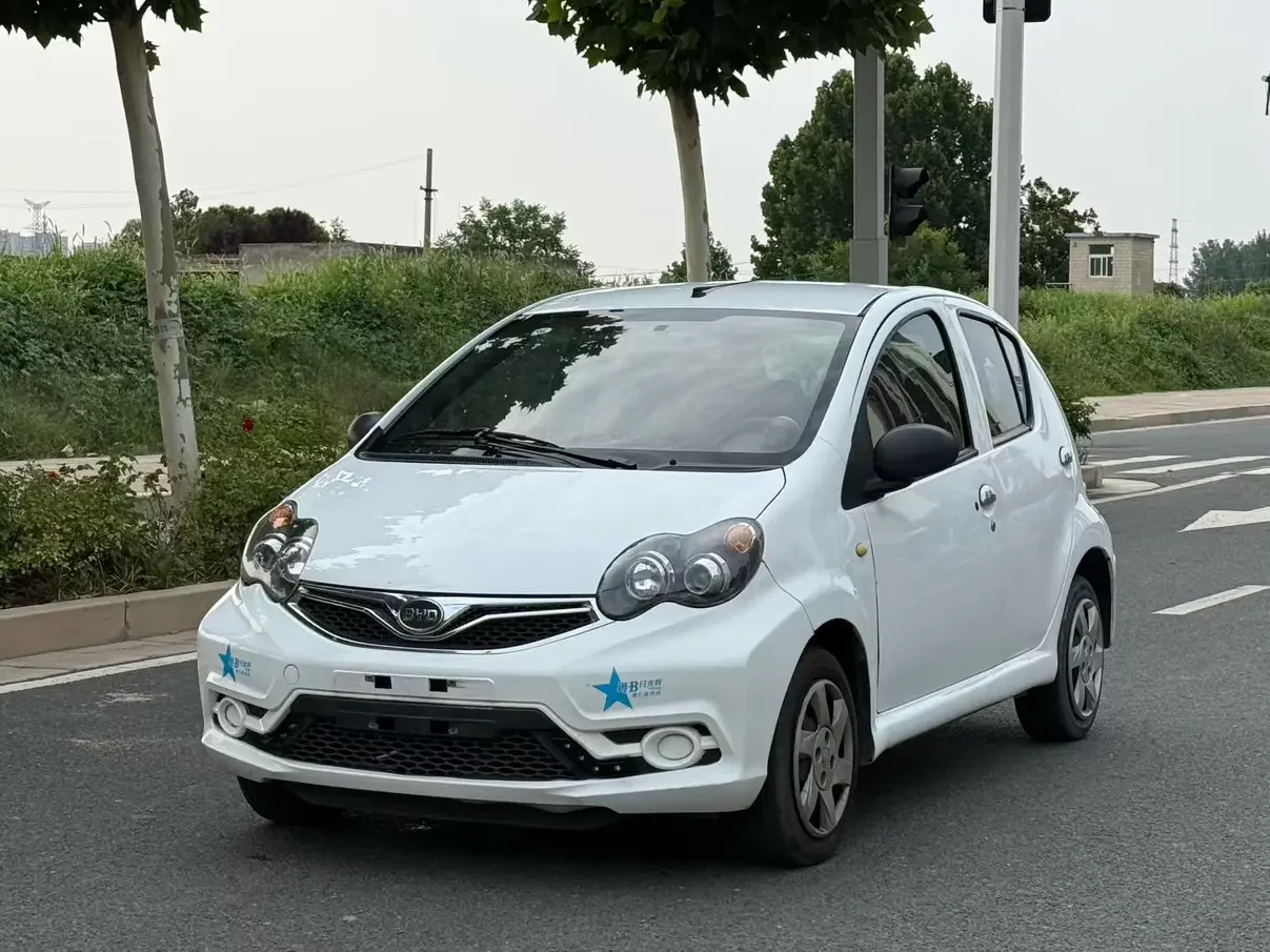 BYD F0