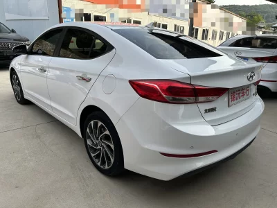 Hyundai Elantra Lingdong