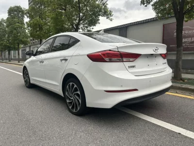 Hyundai Elantra Lingdong
