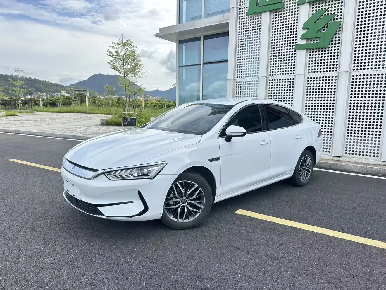 BYD Qin PLUS EV