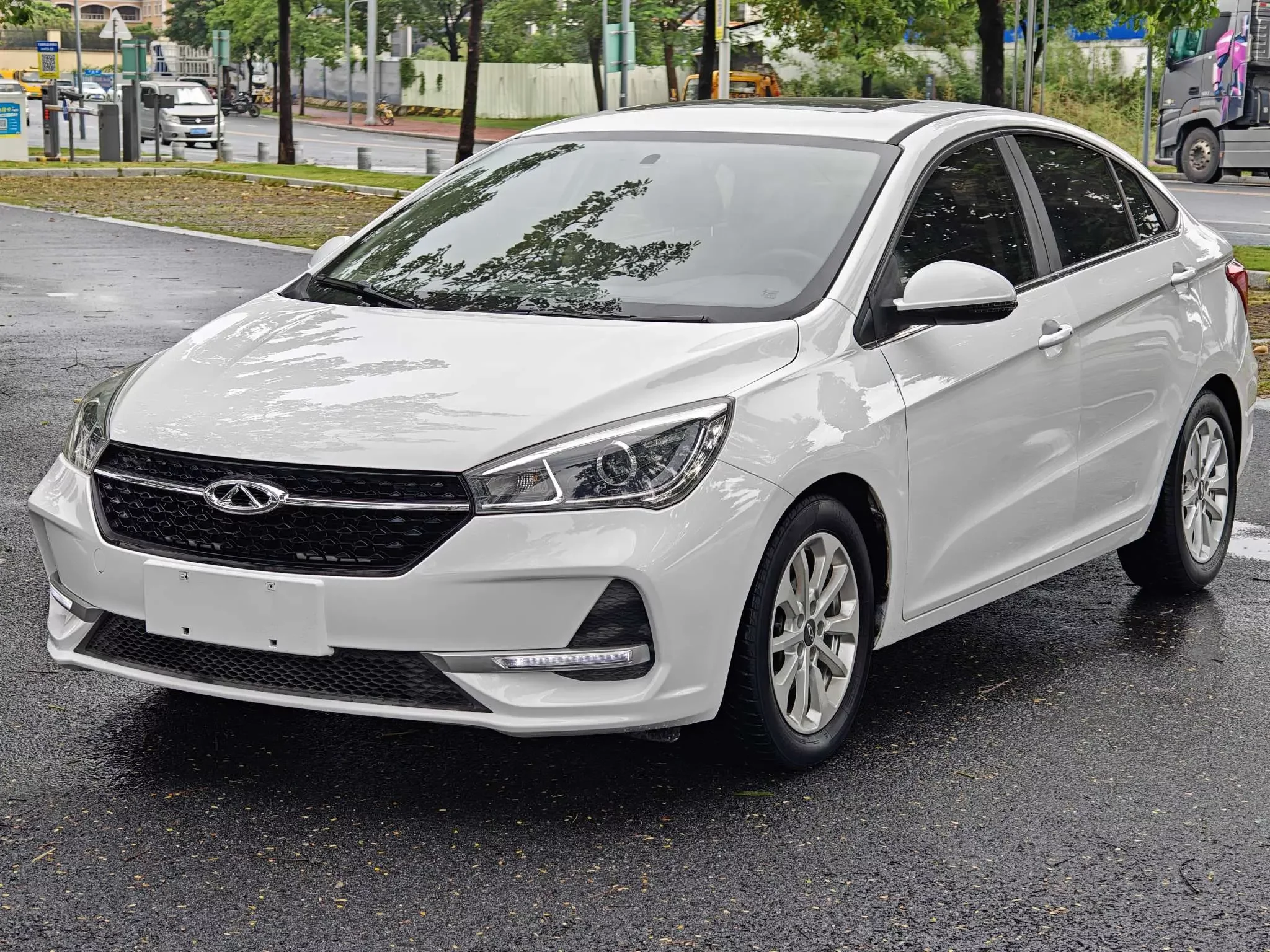 Chery Arrizo 5