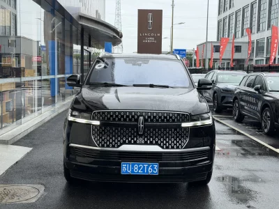 Lincoln Navigator