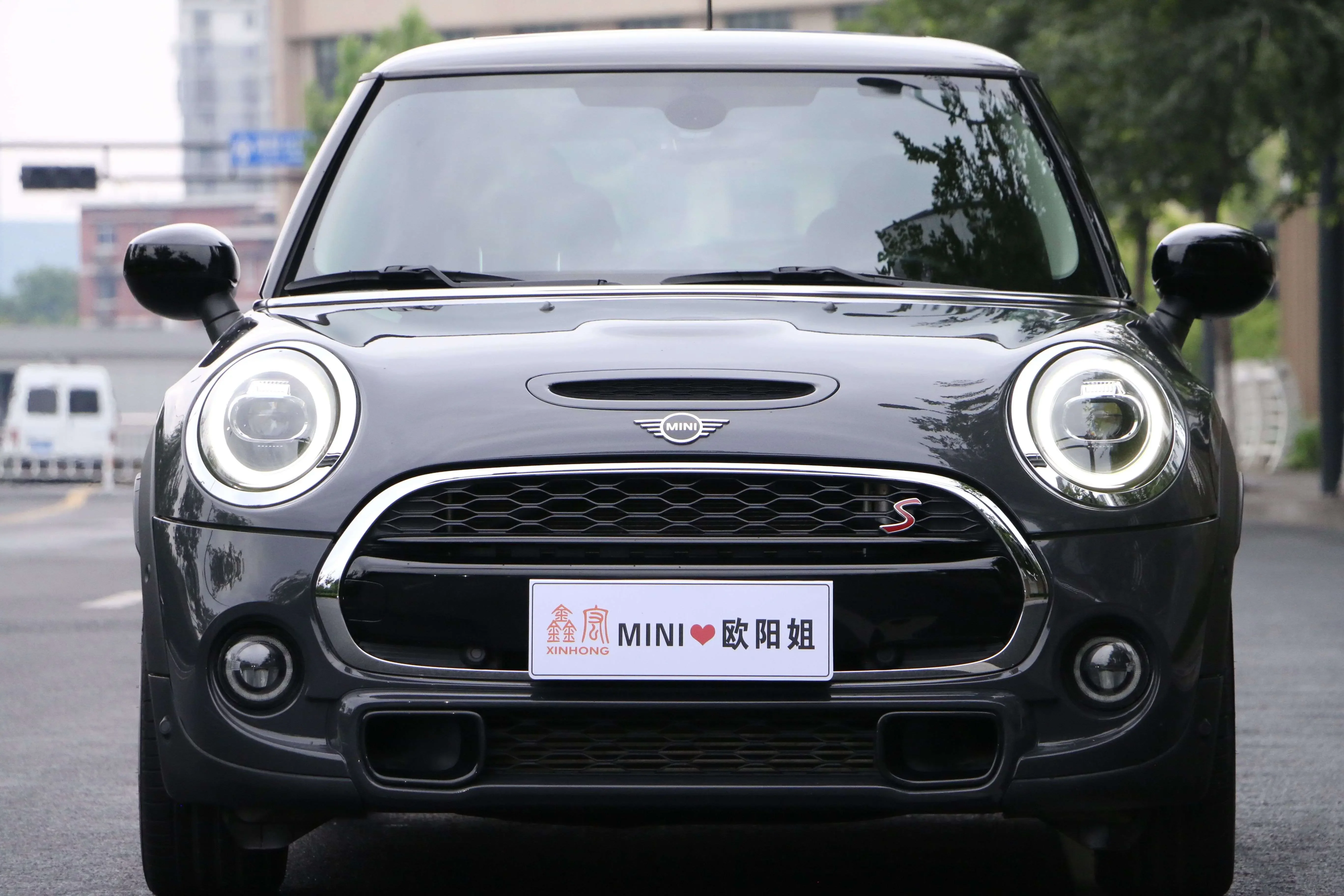 MINI MINI
