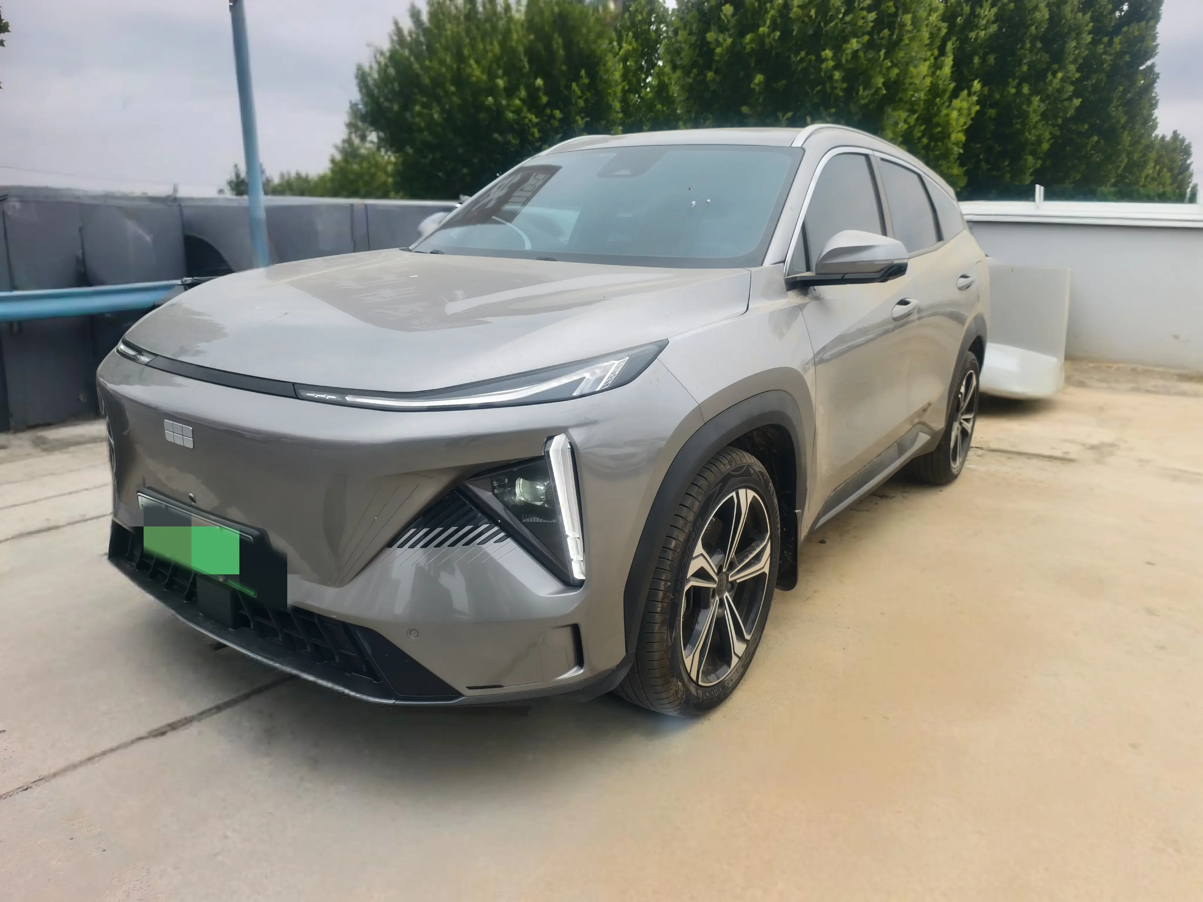 Geely Galaxy L7