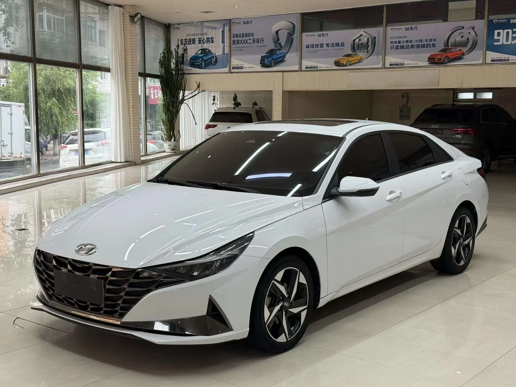 Hyundai Elantra