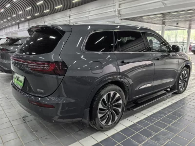 AITO M7