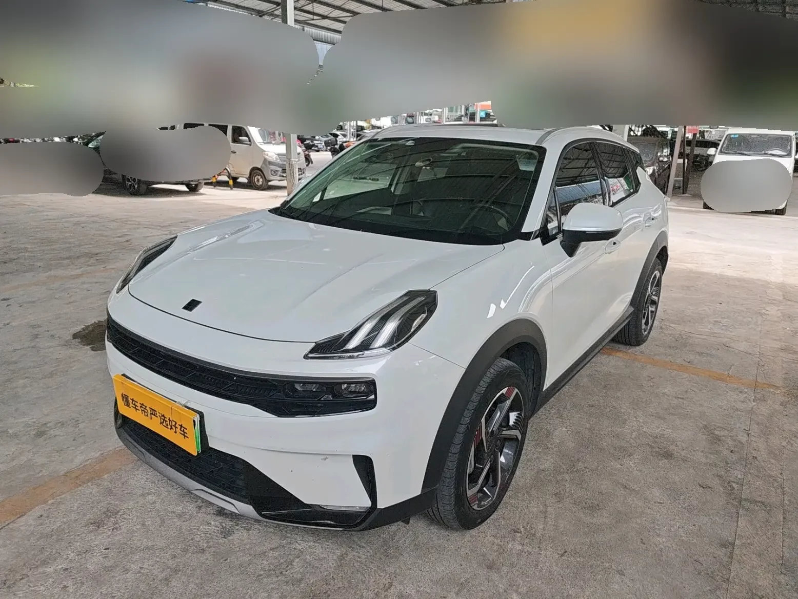 Lynk & Co 06 EM-P