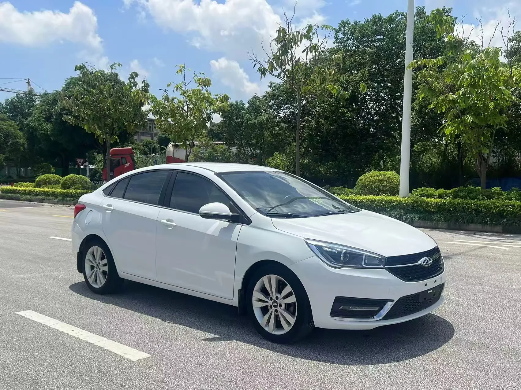 Chery Arrizo 5