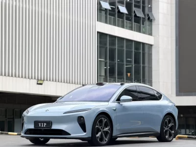 NIO ET5