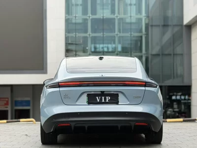 NIO ET5