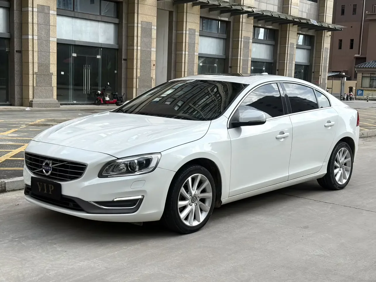 Volvo S60