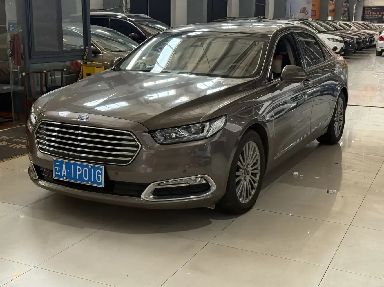Ford Taurus