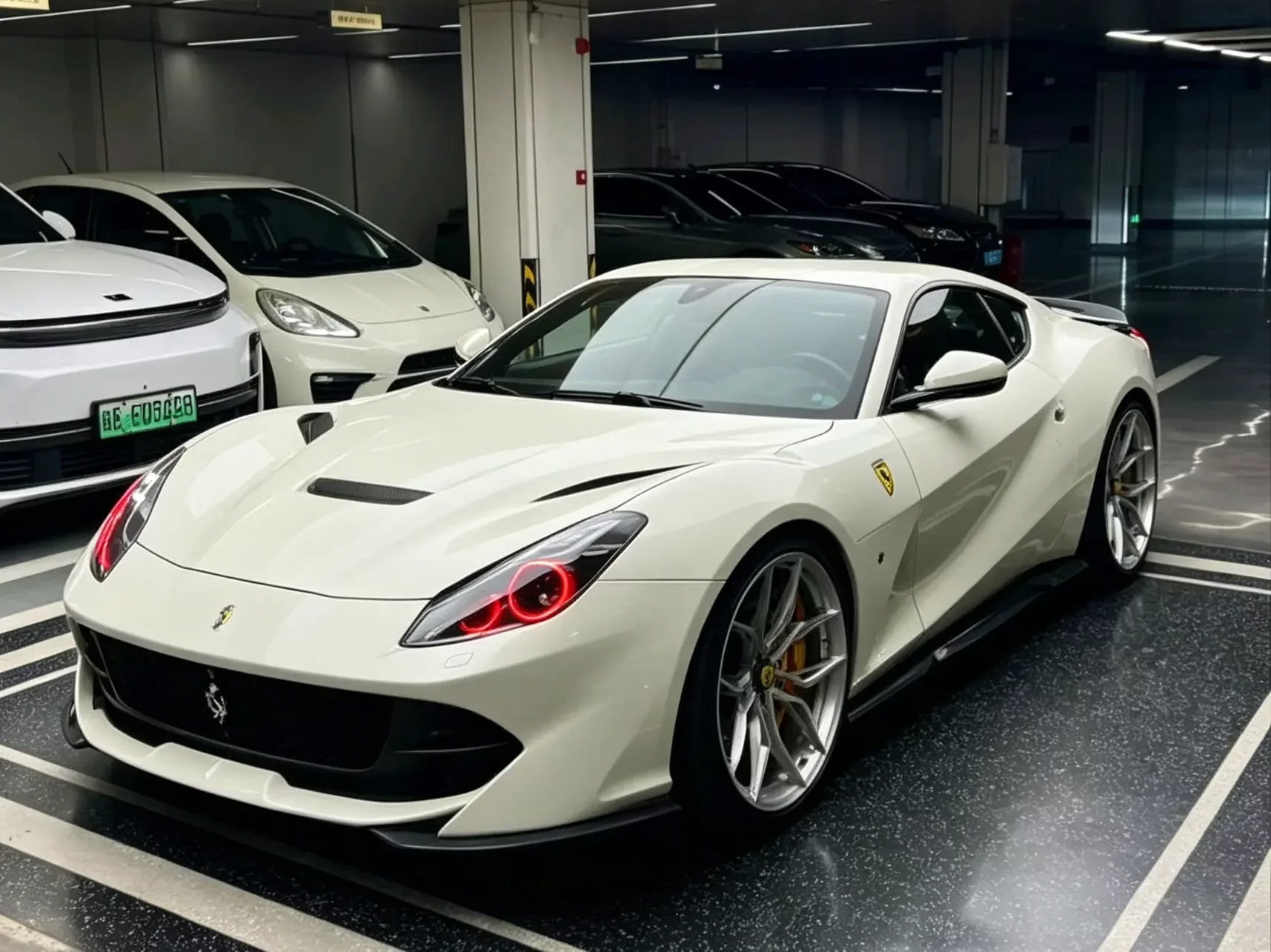 Ferrari 812