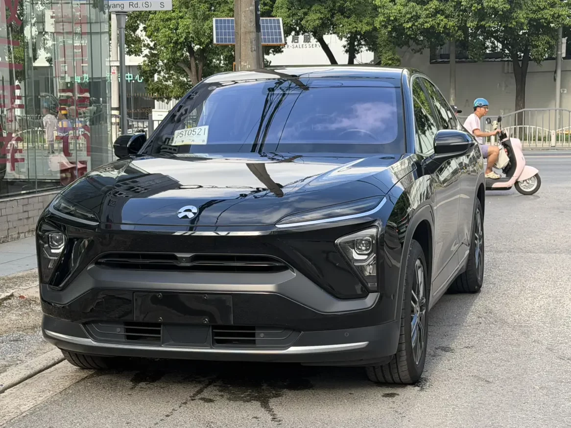 NIO EC6