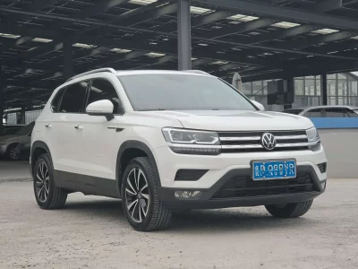 Volkswagen Tharu