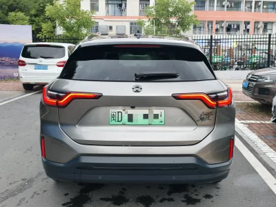 NIO ES6