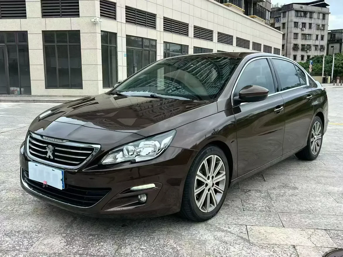 Peugeot 408