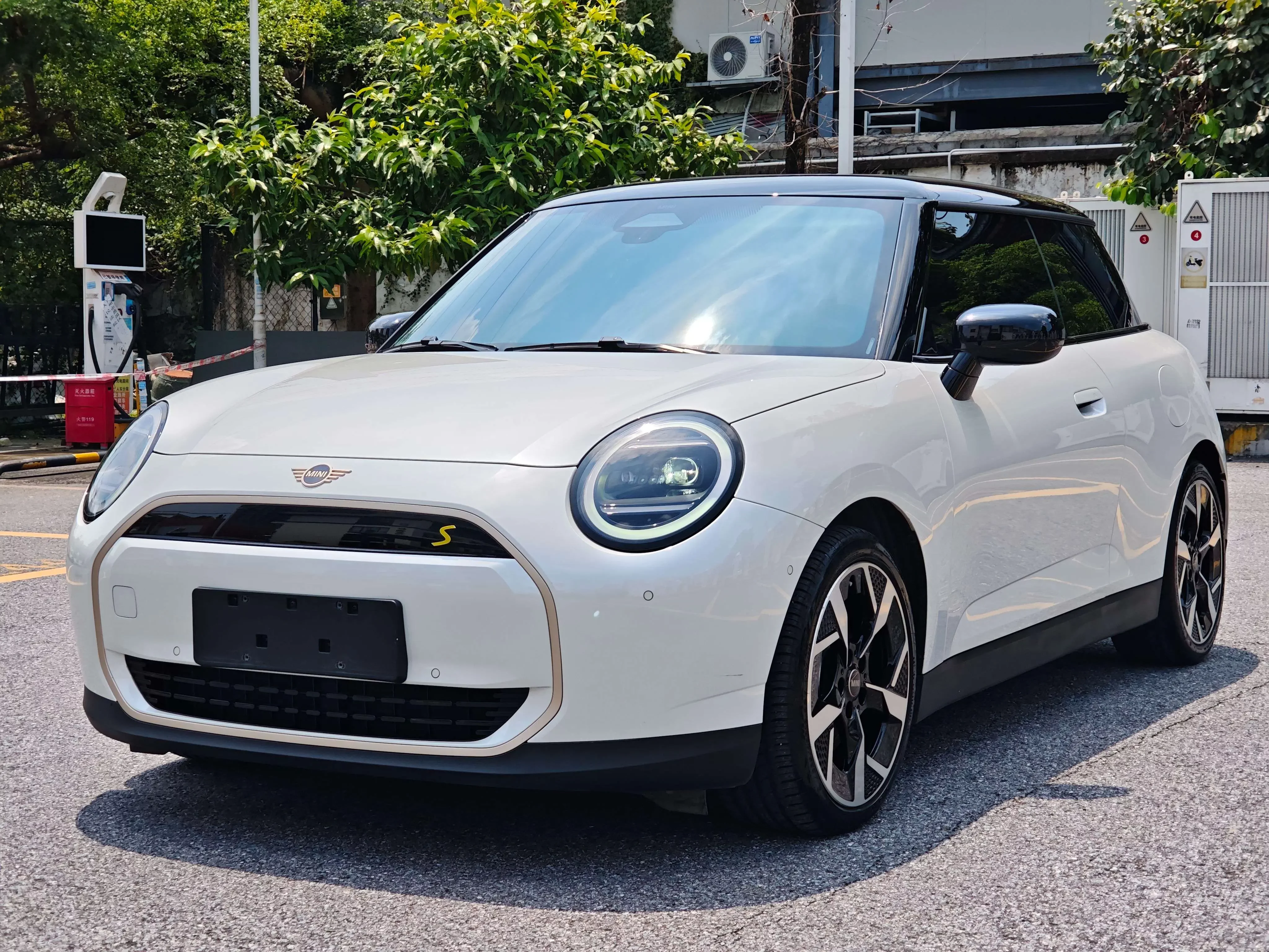 MINI ELECTRIC MINI COOPER