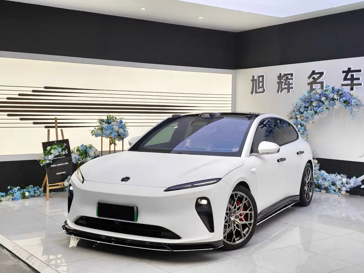 NIO ET5T