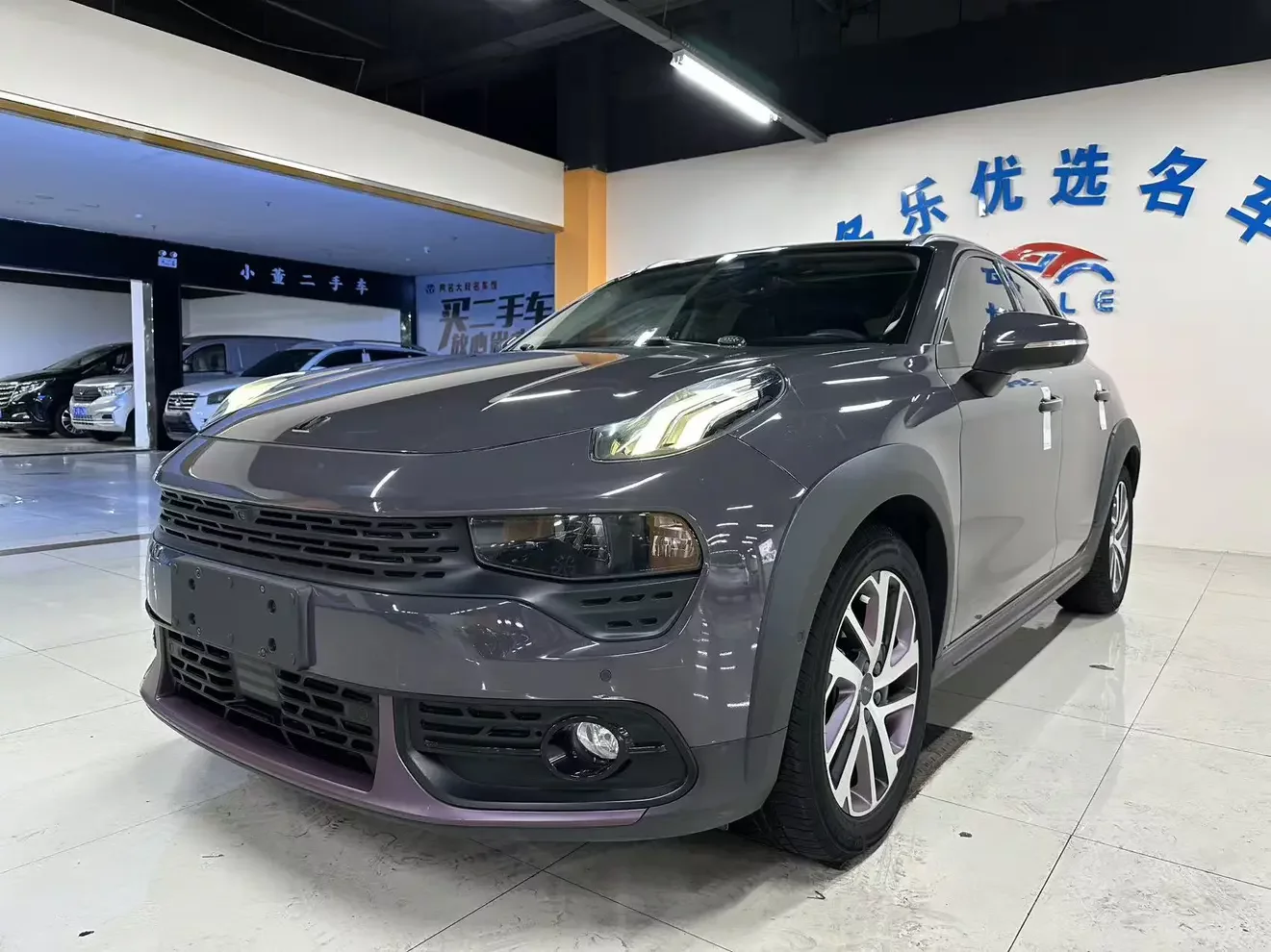 LYNK & CO 02