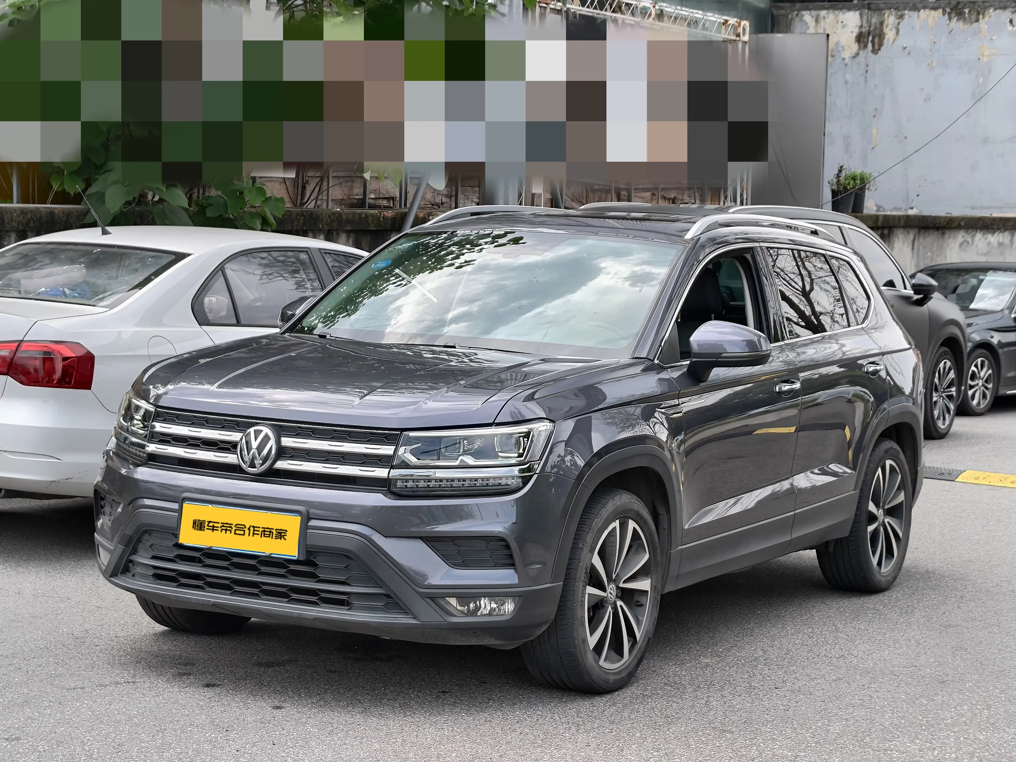 Volkswagen Tharu