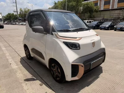 Baojun E200