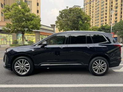 Cadillac XT6