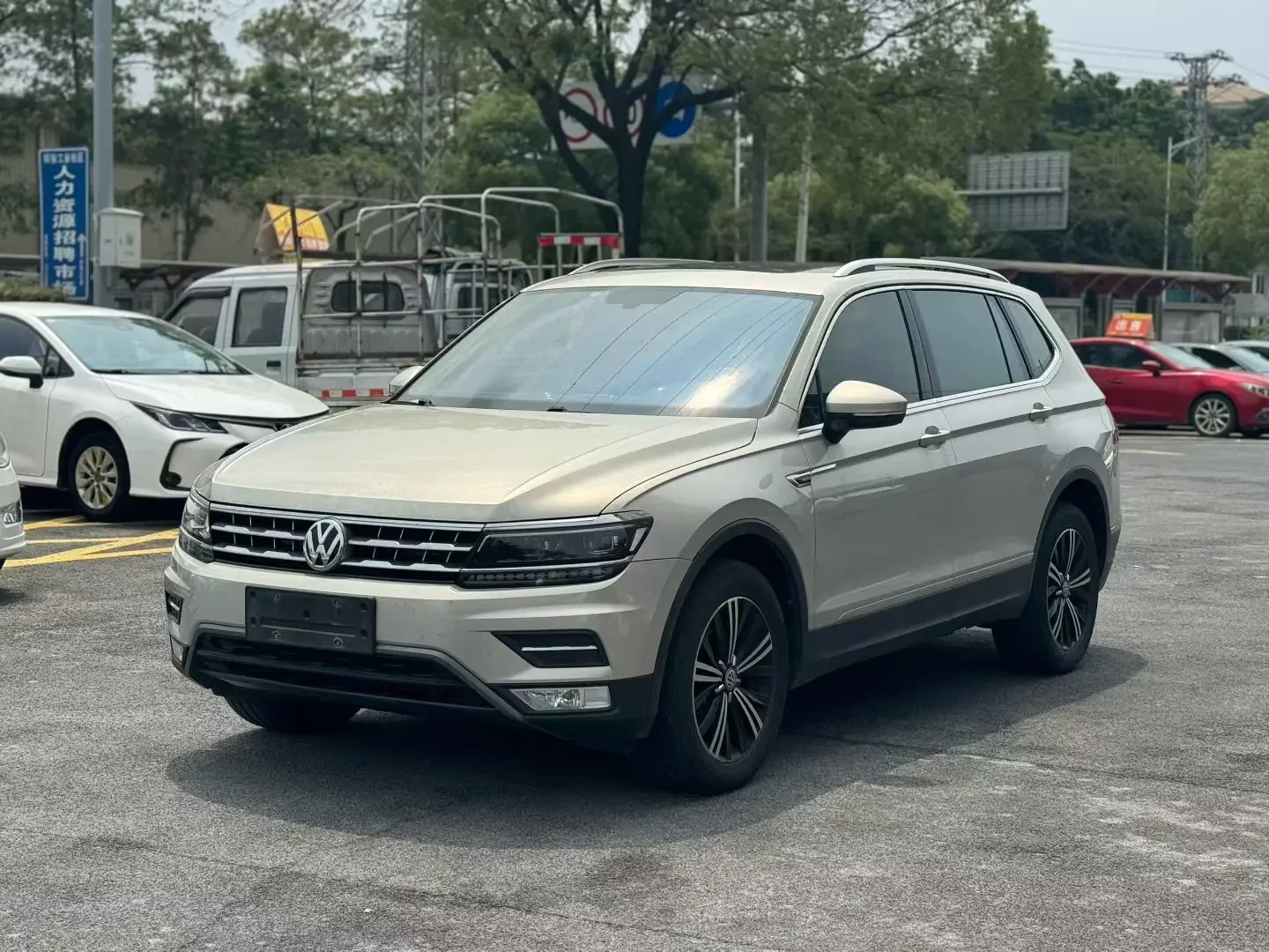 Volkswagen Tiguan L