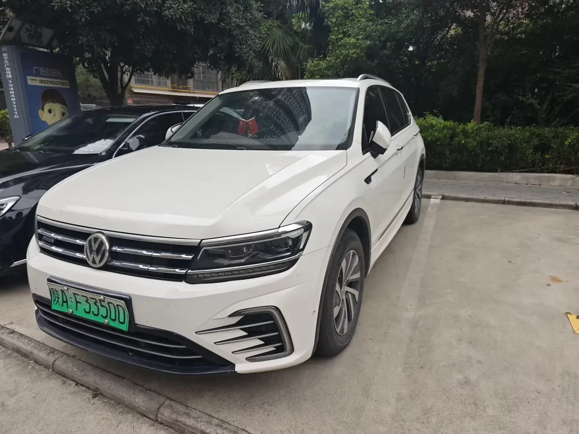 Volkswagen Tiguan L PHEV