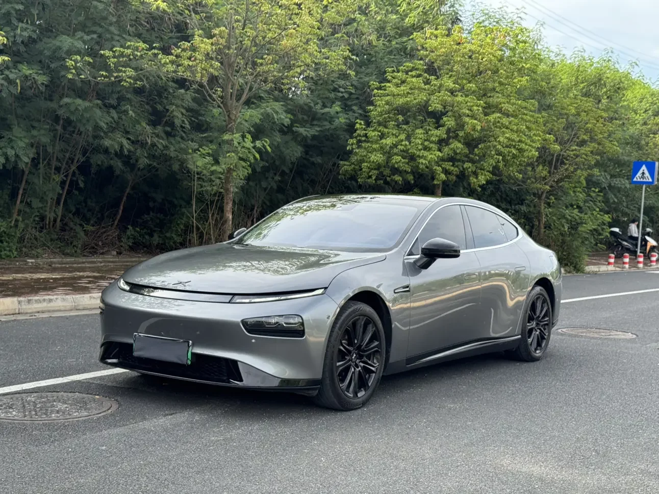 XPeng P7