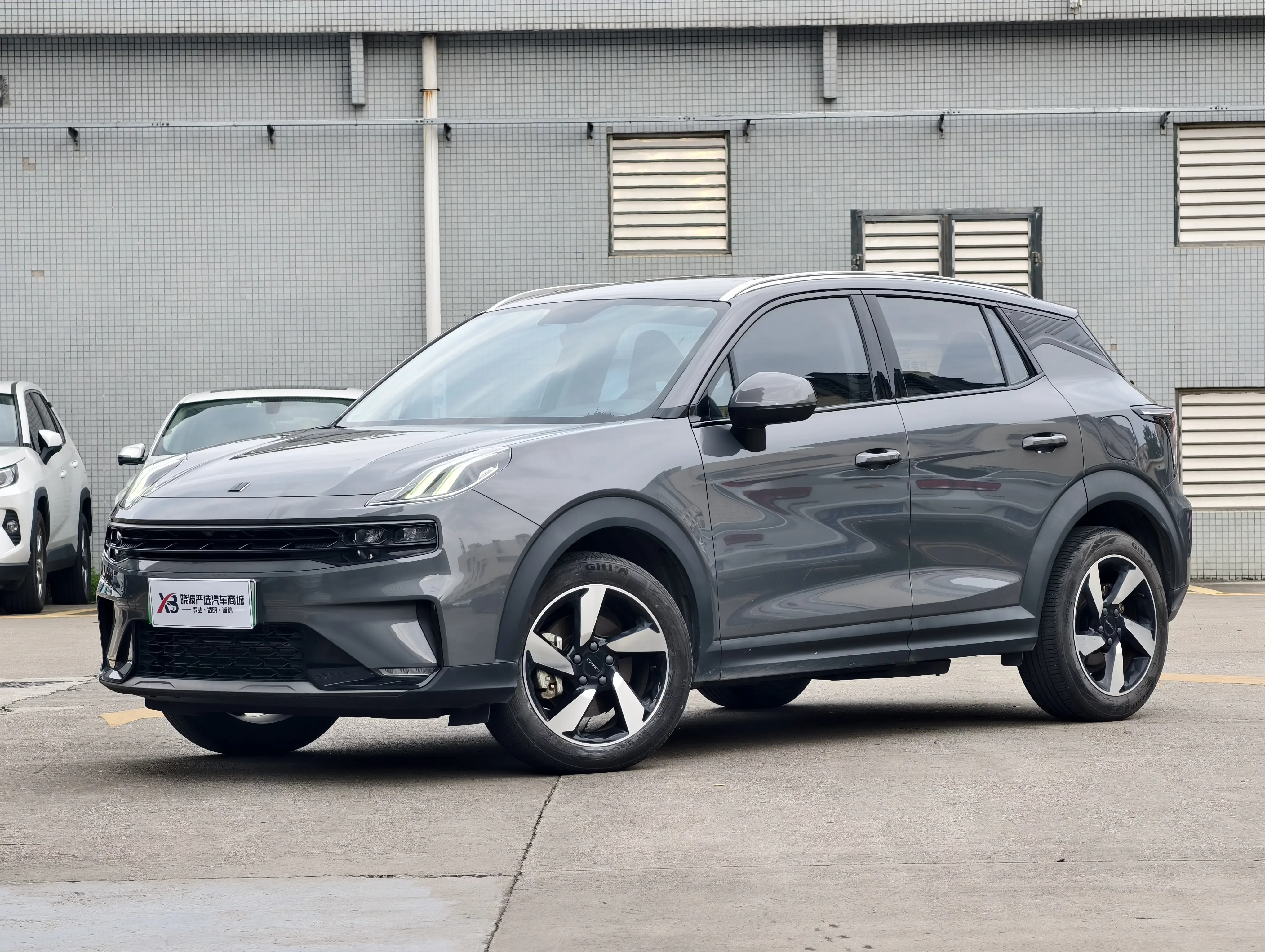 Lynk & Co 06 EM-P