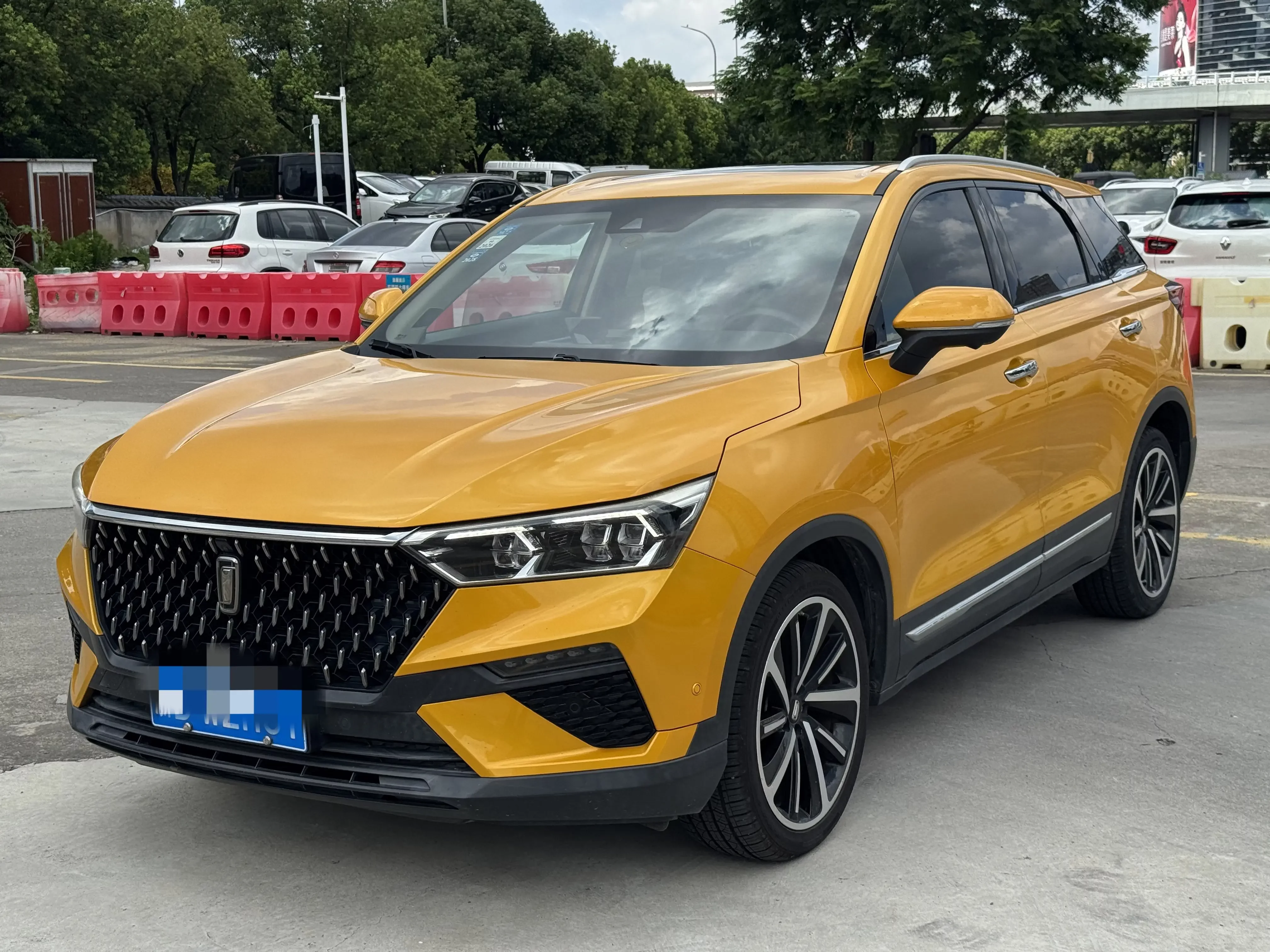 FAW Bestune T77